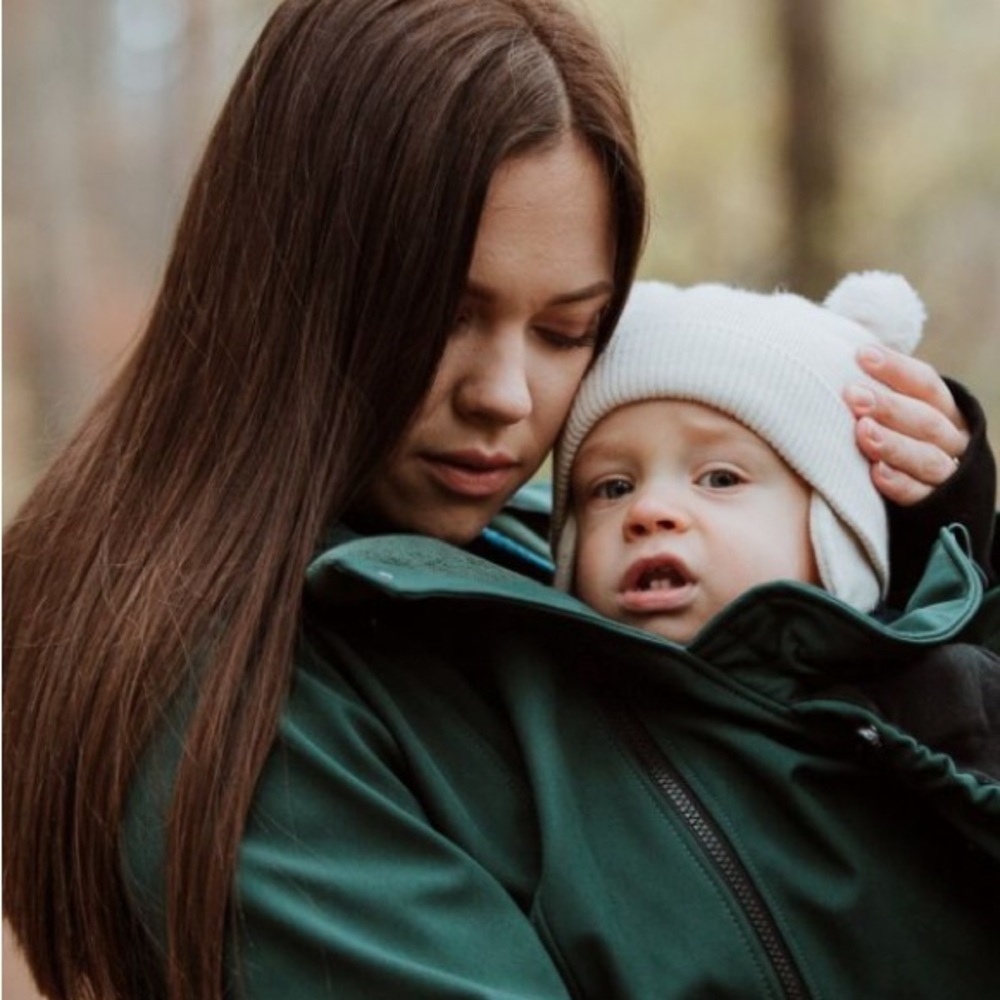 NWT Greyse Softshell Babywearing Maternity 4in1 Coat Medium Green